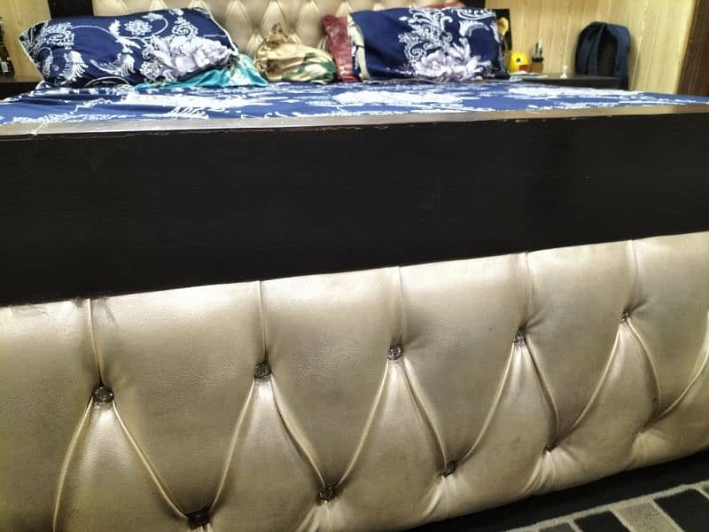 king Size Bed For Sale (Used) 3