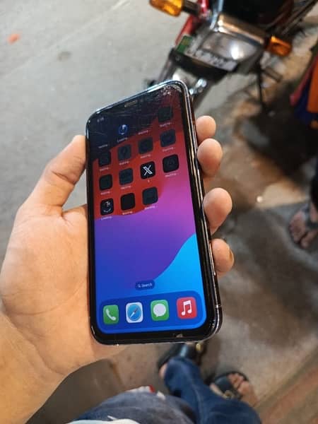 iPhone XR Converted to 13 Pro Max 1