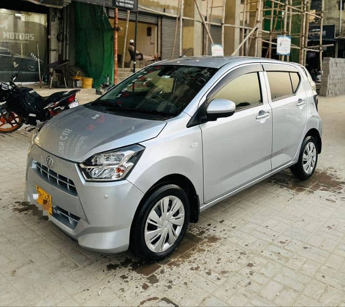 Daihatsu Mira 2017 5