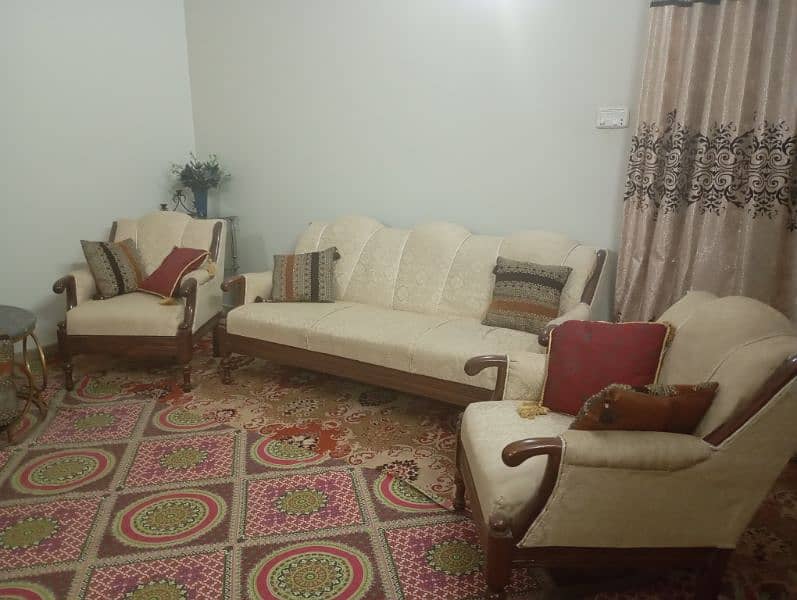 Sofa set for sale 1