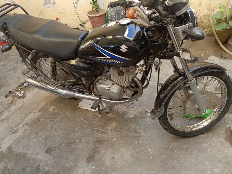 Suzuki GS 150 2018 model 6