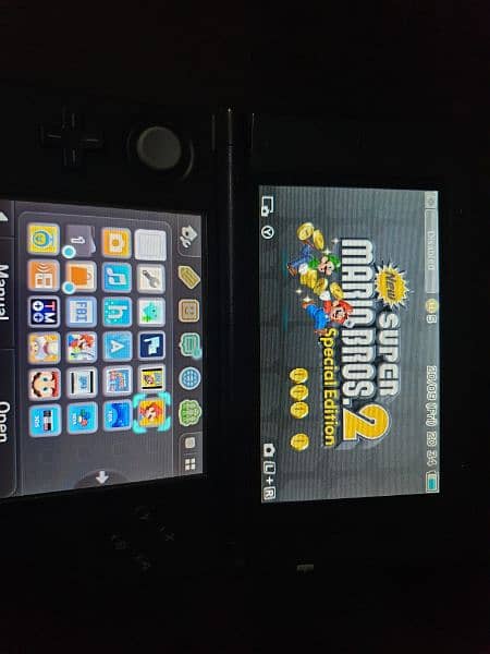 Nintendo 3ds XL royal blue jailbroken 32gb memory card 3