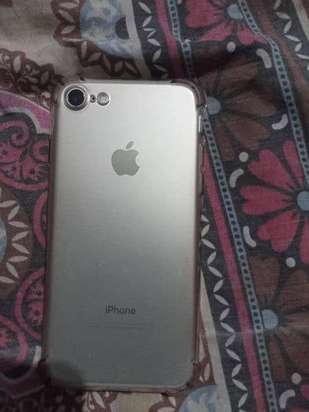 10/10 iPhone 7 urgent sale contact 03038750254 1