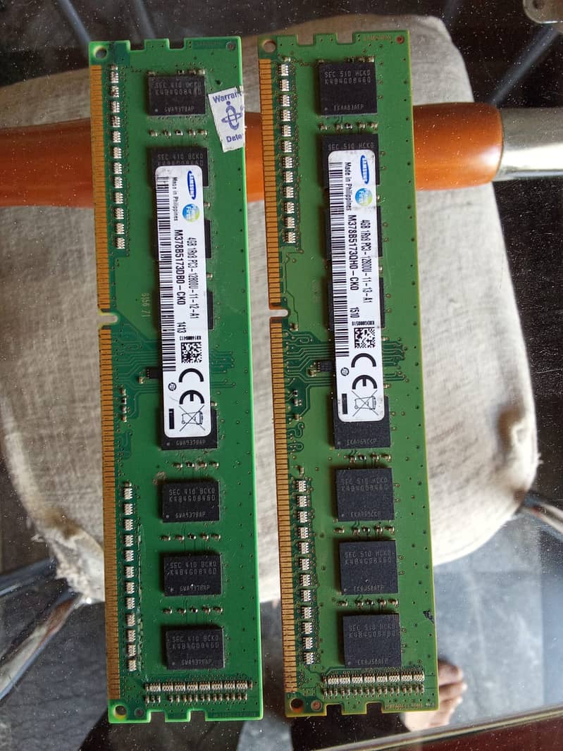 2 Sticks of SAMSUNG 4GB RAM 0