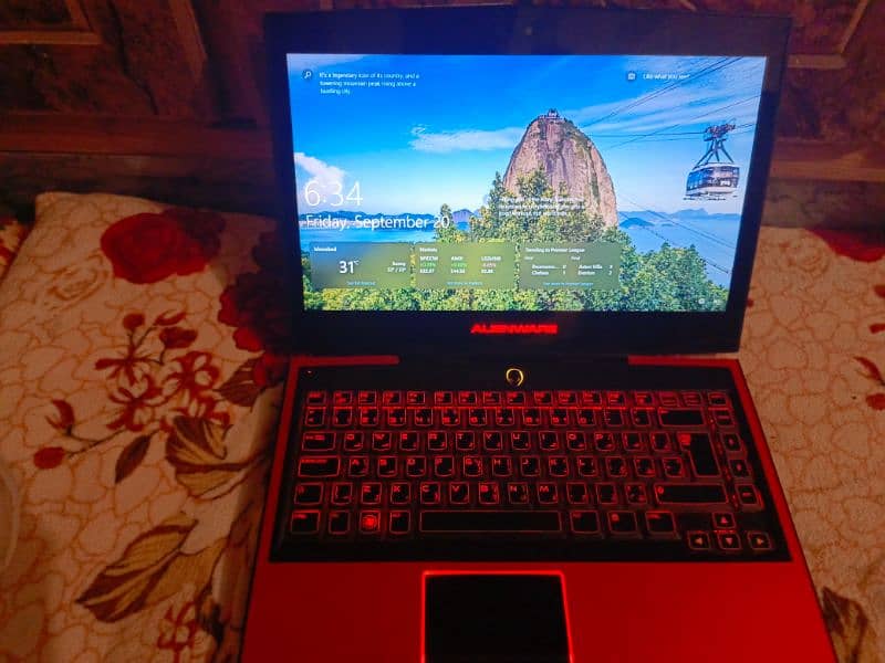 Alienware laptop +lighting keyboard+pubggameplay+smooth 90fps urgntsel 4