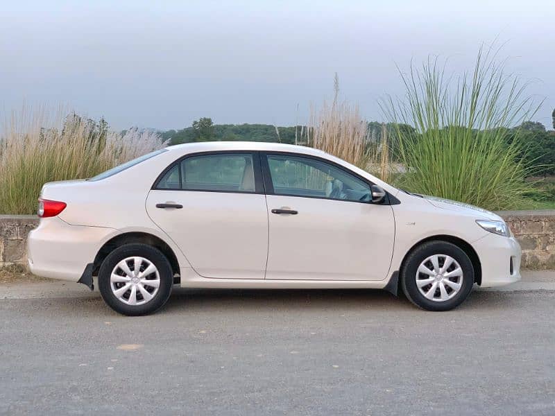 Toyota Corolla XLI 2014 1