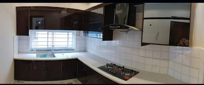 10 Marla House For Sale In Paragon City Lahore 28