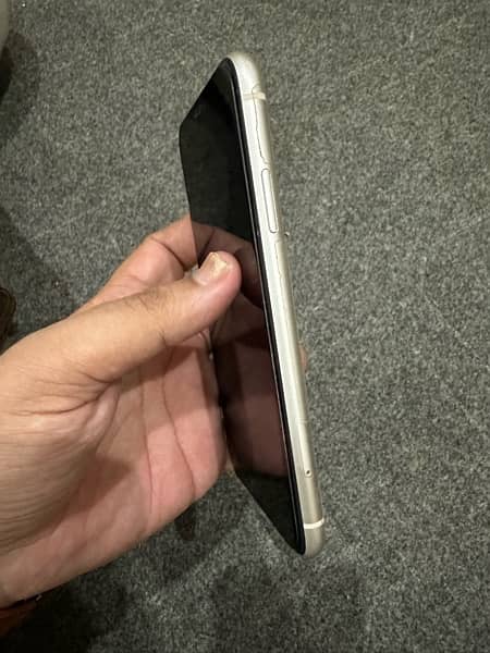 iphone 11  non pta 64 gb 1