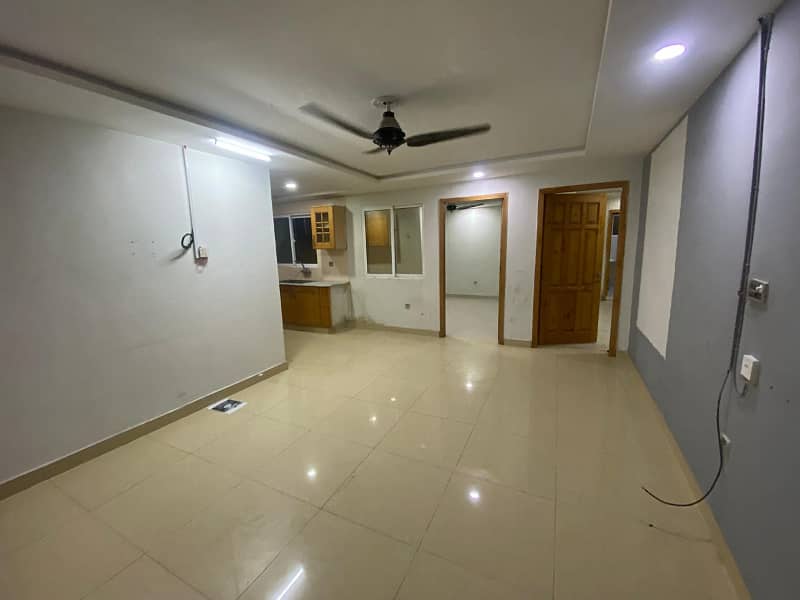 2 bedroom's unfurnished appartment Available for Rent in E11 4 near to main Margallah road 0