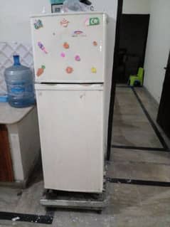 Dawlance fridge 0