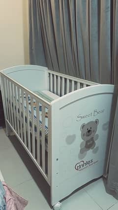 tinnies baby wooden crib/ cot