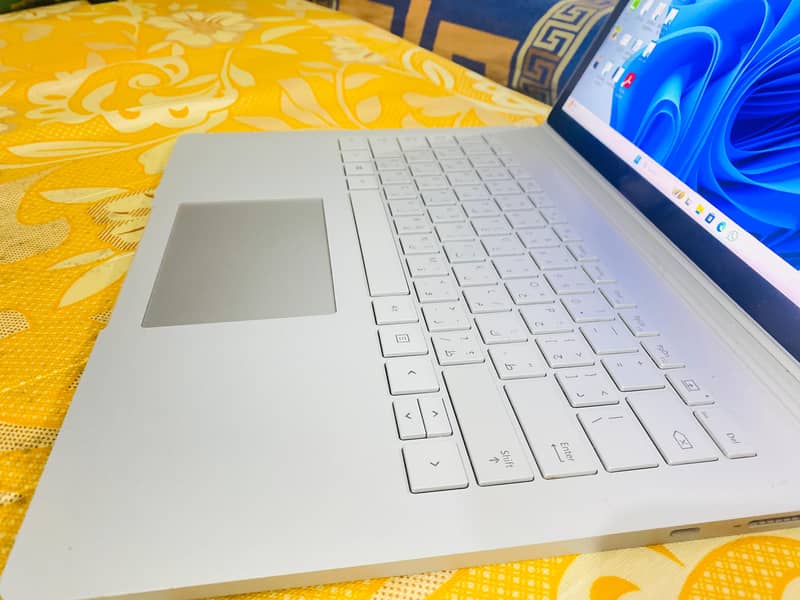 Surface  Book 3 Corei5 10th Generation 2