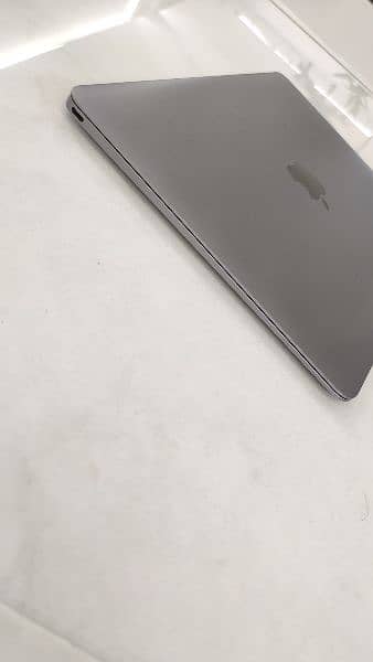 MacBook Air 2017 3