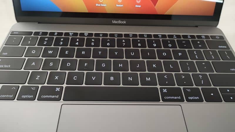 MacBook Air 2017 4