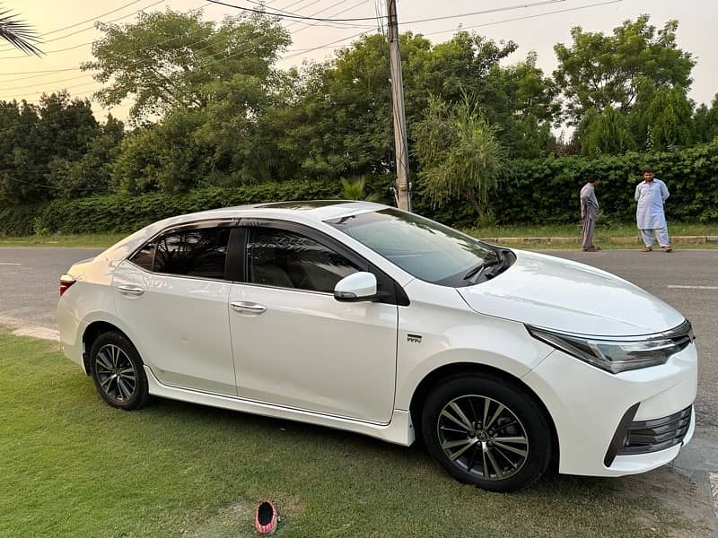 Toyota Altis Grande 2018 8