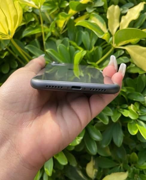 iphone 11 64gb black nonpta jv 1