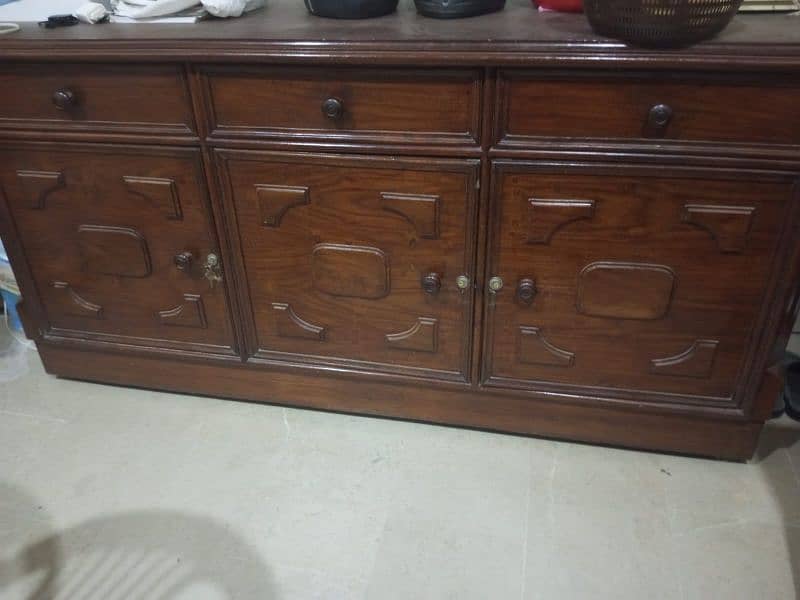 Almaari, dressing table and cupboard For sale 1