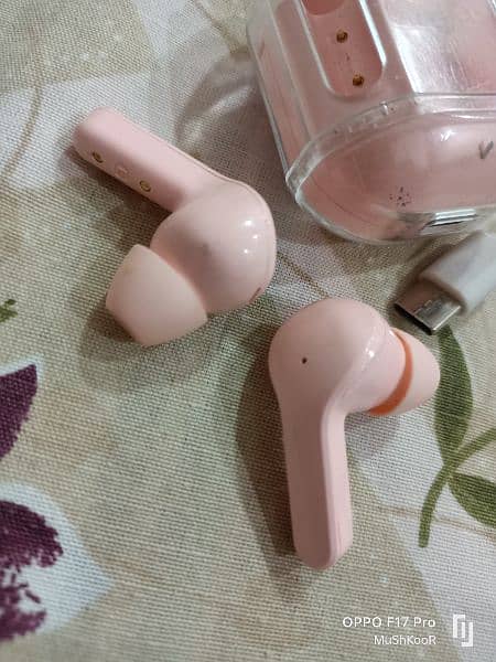 TWS Wireless bluetooth earphones 1