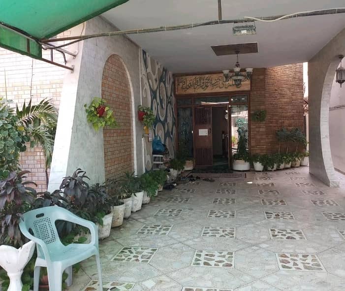 A Prime Location House Of 425 Square Yards In Rs. 100000000 1