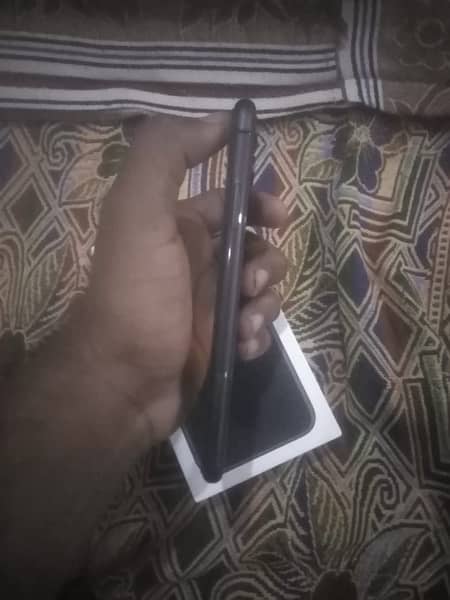 apple iphone 11 for sale 3