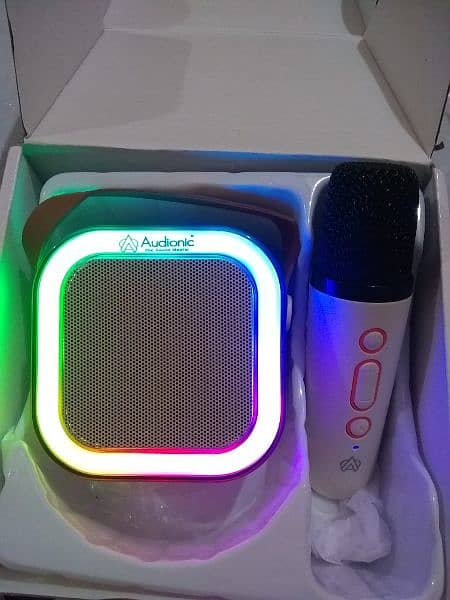 Boom Box 102 Mini Speaker With mic 0