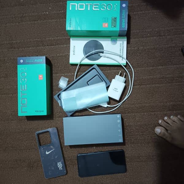 Urgent Sale 16+256  Infinix note 30 pro 3