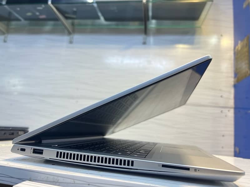 Hp 440 G6 Core i5 8th Gen in Touchscreen 3