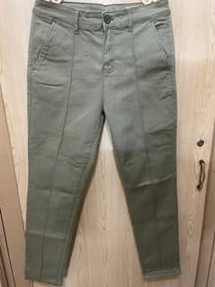 Chenone | Soft Olive Color Pant | Women