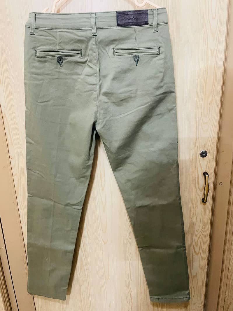 Chenone | Soft Olive Color Pant | Women 1