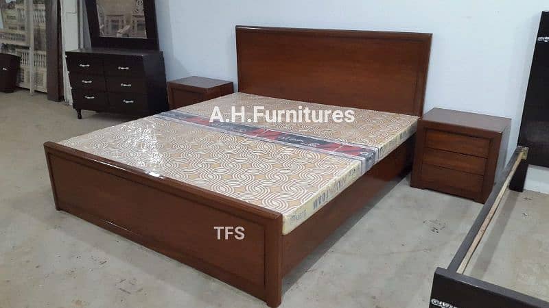 Simple and dicent king size double bed only 0312 0791309 2