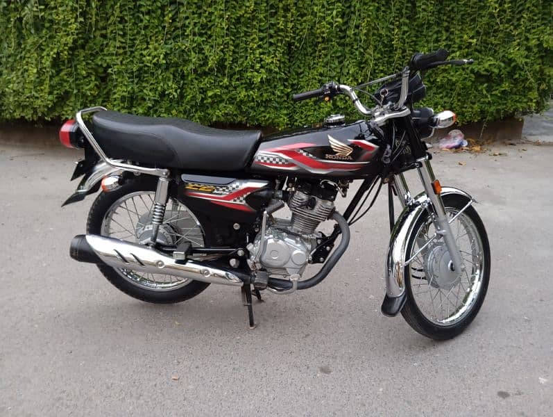 honda 125 23/24 model jest like APL FIRST handed 4