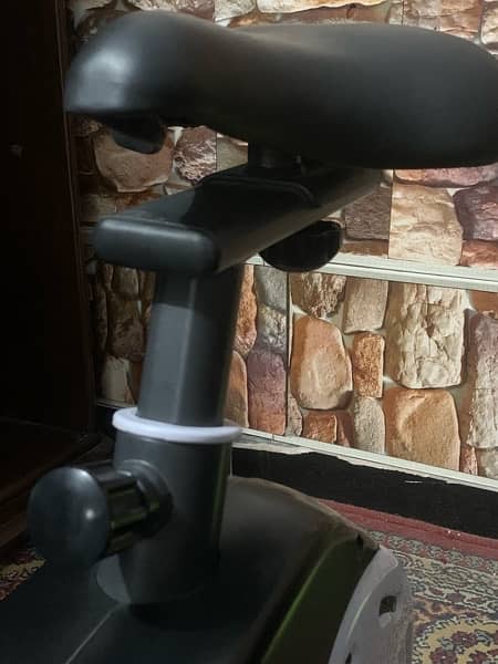 Elliptical Cardio Cycle 2 months used 9