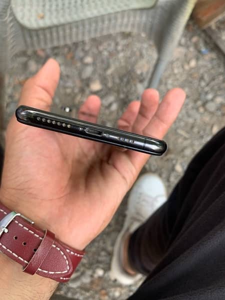 iphone xs max 1