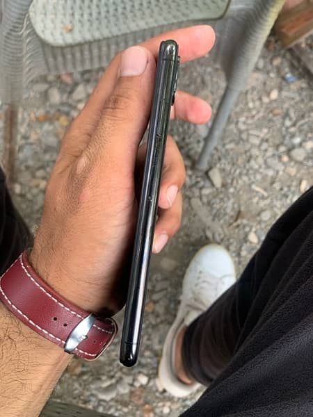 iphone xs max 3