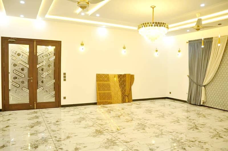 1 Kanal Beautifully Designed Modern House for Rent in DHA Phase 6 8