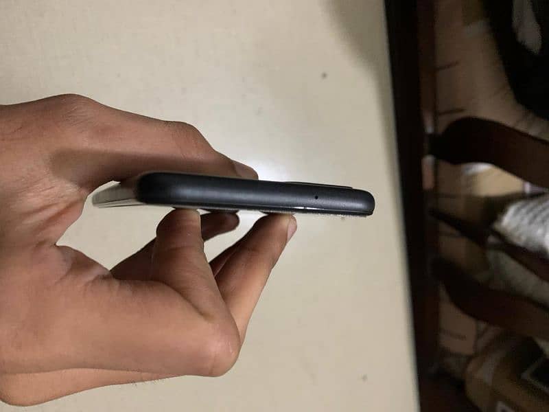 Google Pixel 5 10/10 condition. 0