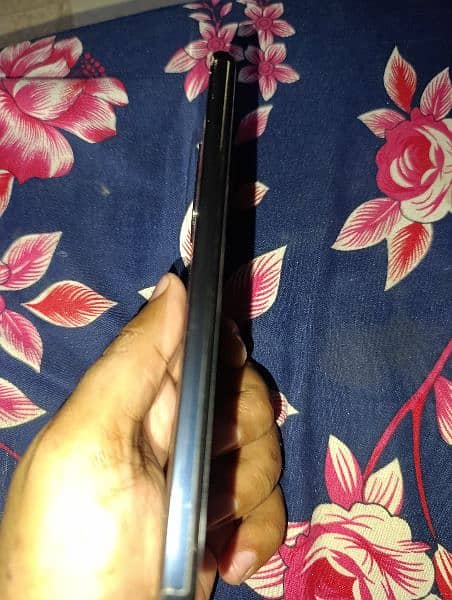 Vivo y33 s in good condition 3