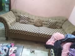 5 seater sofa with table