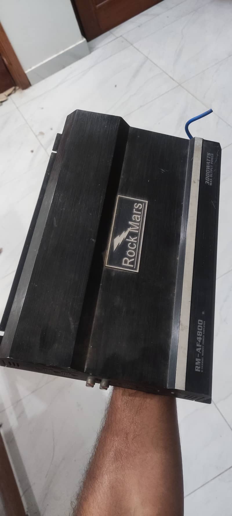 car amplifier for sale aik 3000 or aik 3500 watt han 4