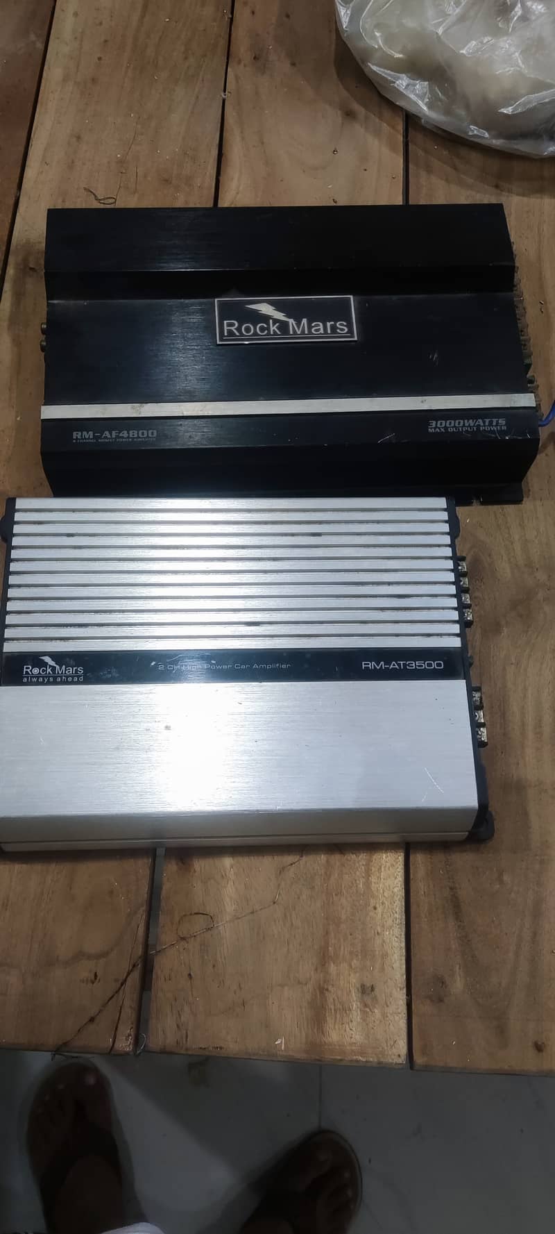 car amplifier for sale aik 3000 or aik 3500 watt han 5