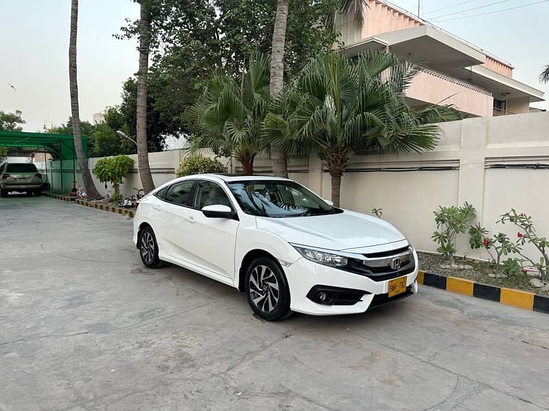 Honda Civic 2018 1.8 Vti Oriel Prosmatec UG NAV 46000km Extraordinary 1