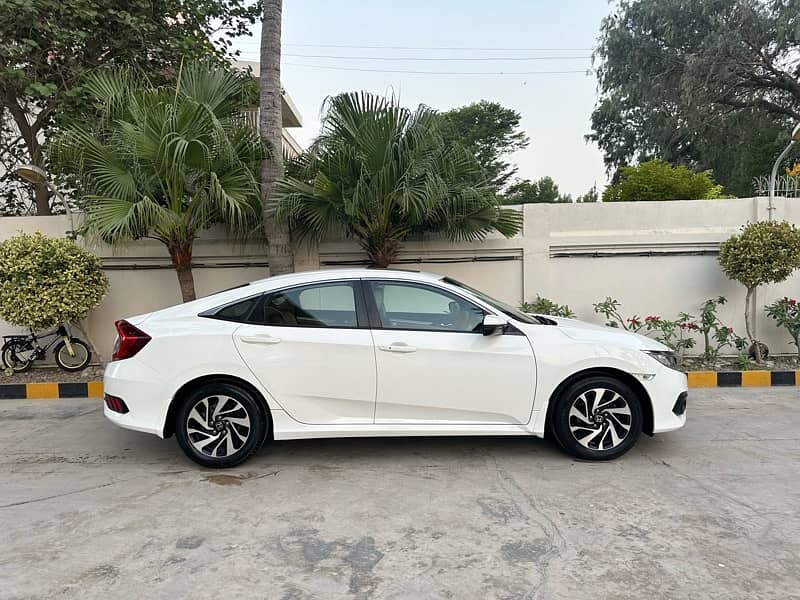 Honda Civic 2018 1.8 Vti Oriel Prosmatec UG NAV 46000km Extraordinary 2