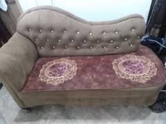 diwaan . sofa