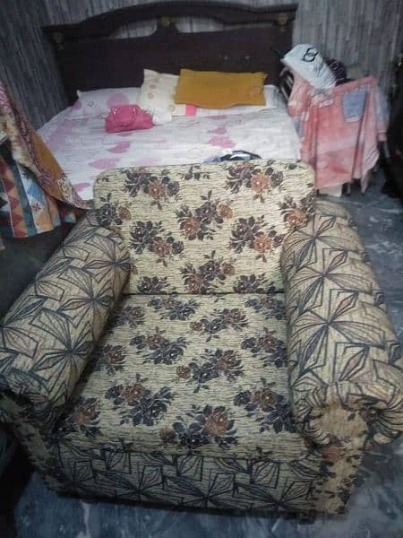 3 Seater sofa for sale 4