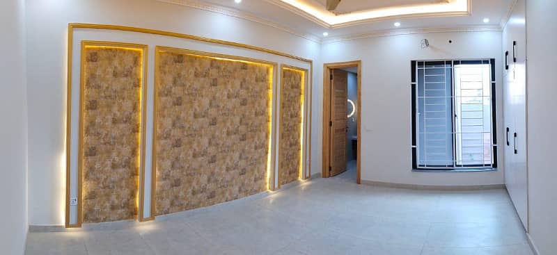 10 marla house for sale in paragon city lahore 11