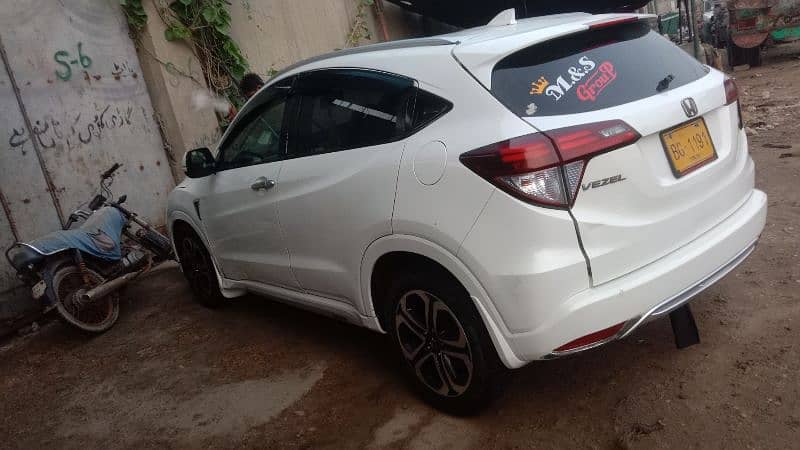 Honda Vezel 2016 3