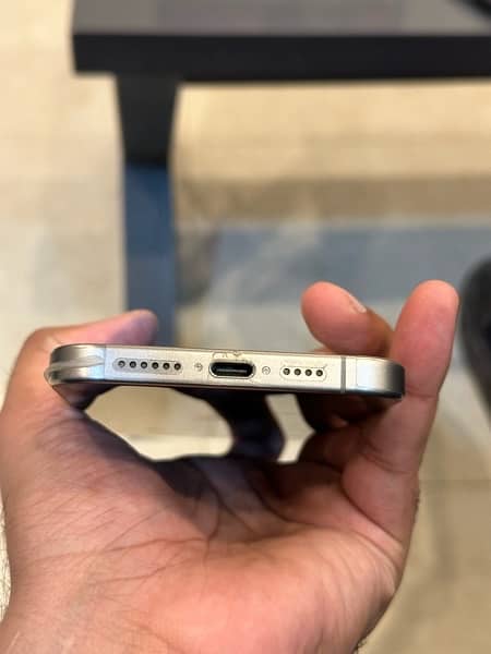 Iphone 15 pro max 512gb Pta Approved 3