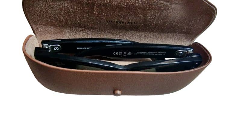 Original US Imported Ray-Ban Meta Wayfarer Smart Glasses with Charger 6