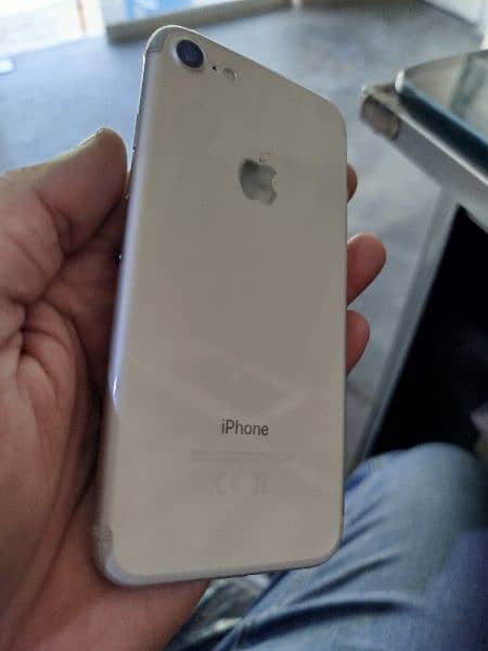 iphone 7 (32GB) PTA proved official (price final) 2