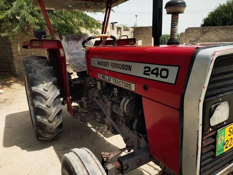 tractor 240,2010 model in genuine condition 2